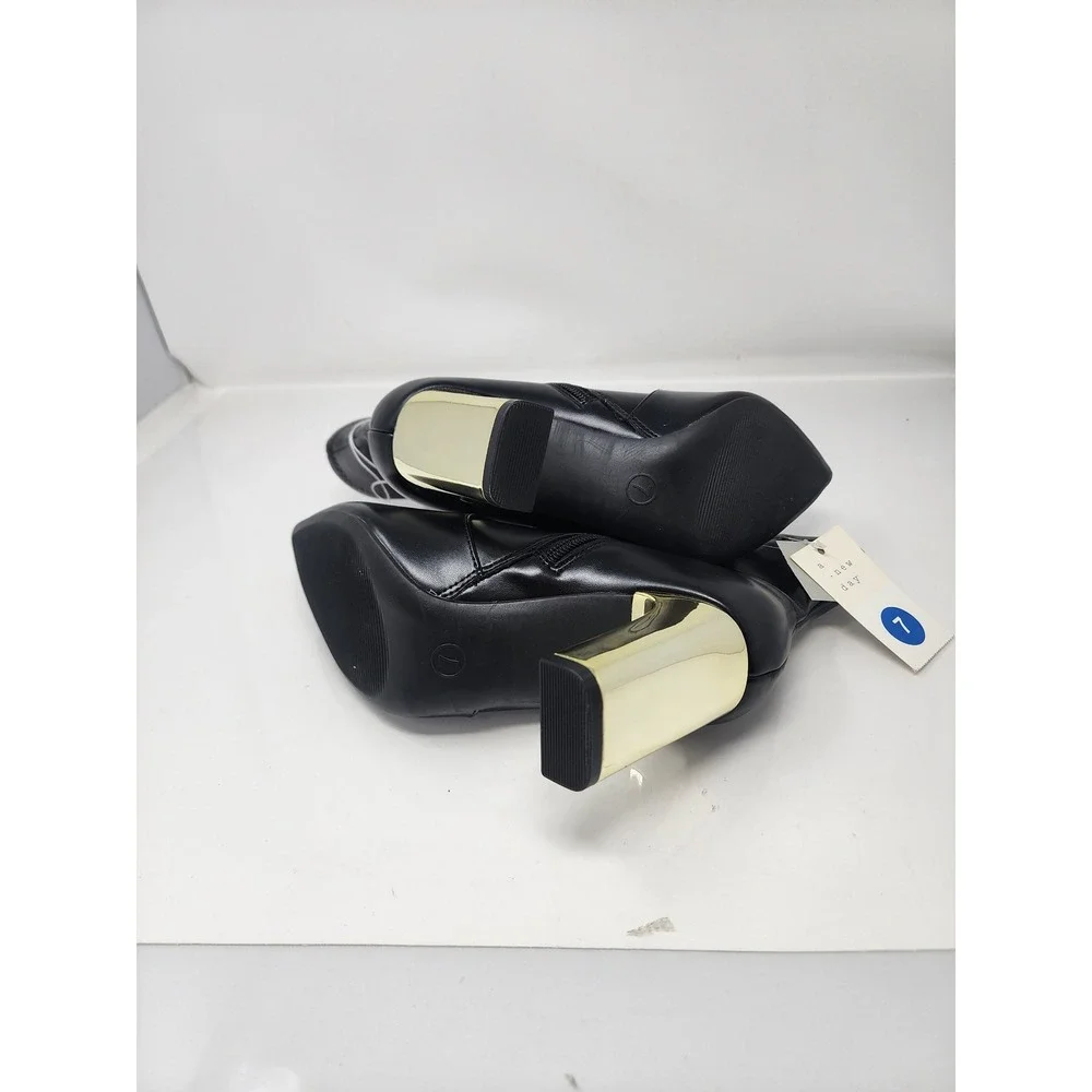A New Day Womens Ankle Boots Black Faux Leather Gold Heel Casual Size 7